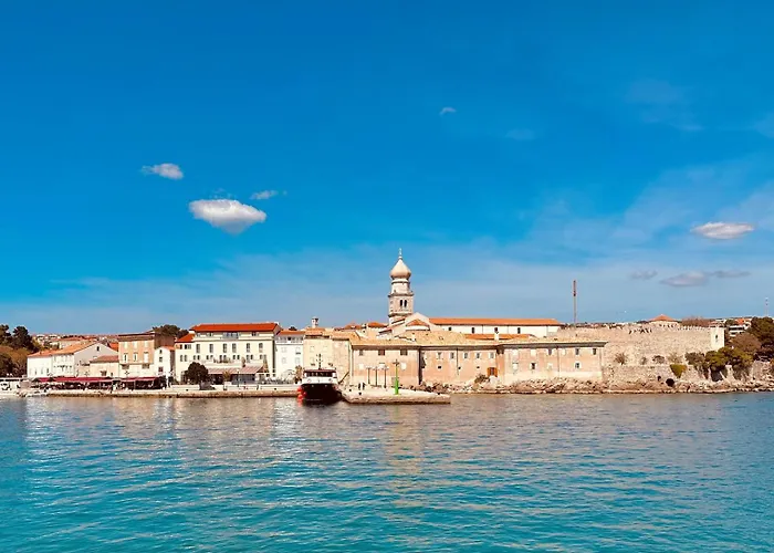 Koralj °1 With Swimming Pool