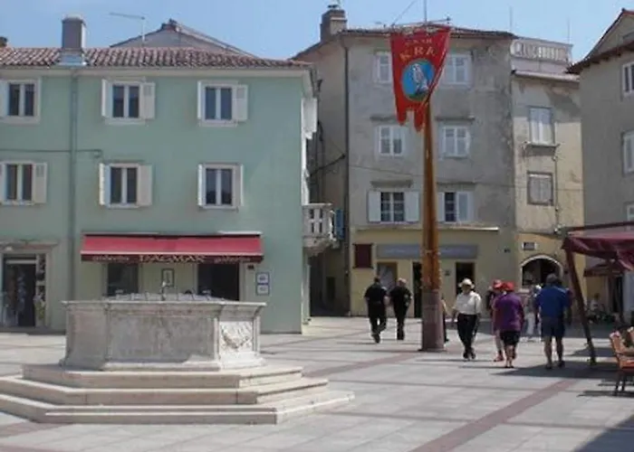 Koralj °1 With Swimming Pool Apartmán *