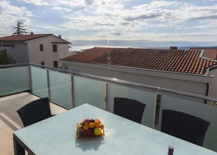 Koralj °1 With Swimming Pool Apartmán