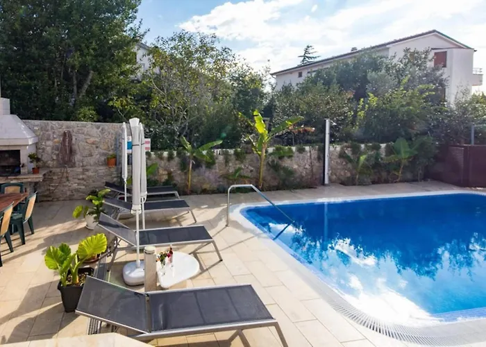 Koralj °1 With Swimming Pool Apartmán *