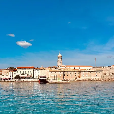 Koralj °1 With Swimming Pool