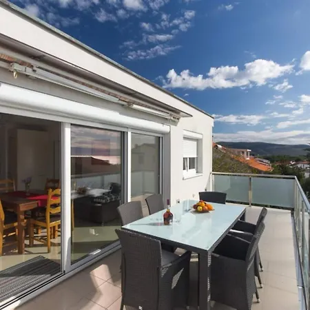 Koralj °1 With Swimming Pool Apartment Krk Town
