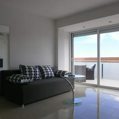 Koralj °1 With Swimming Pool